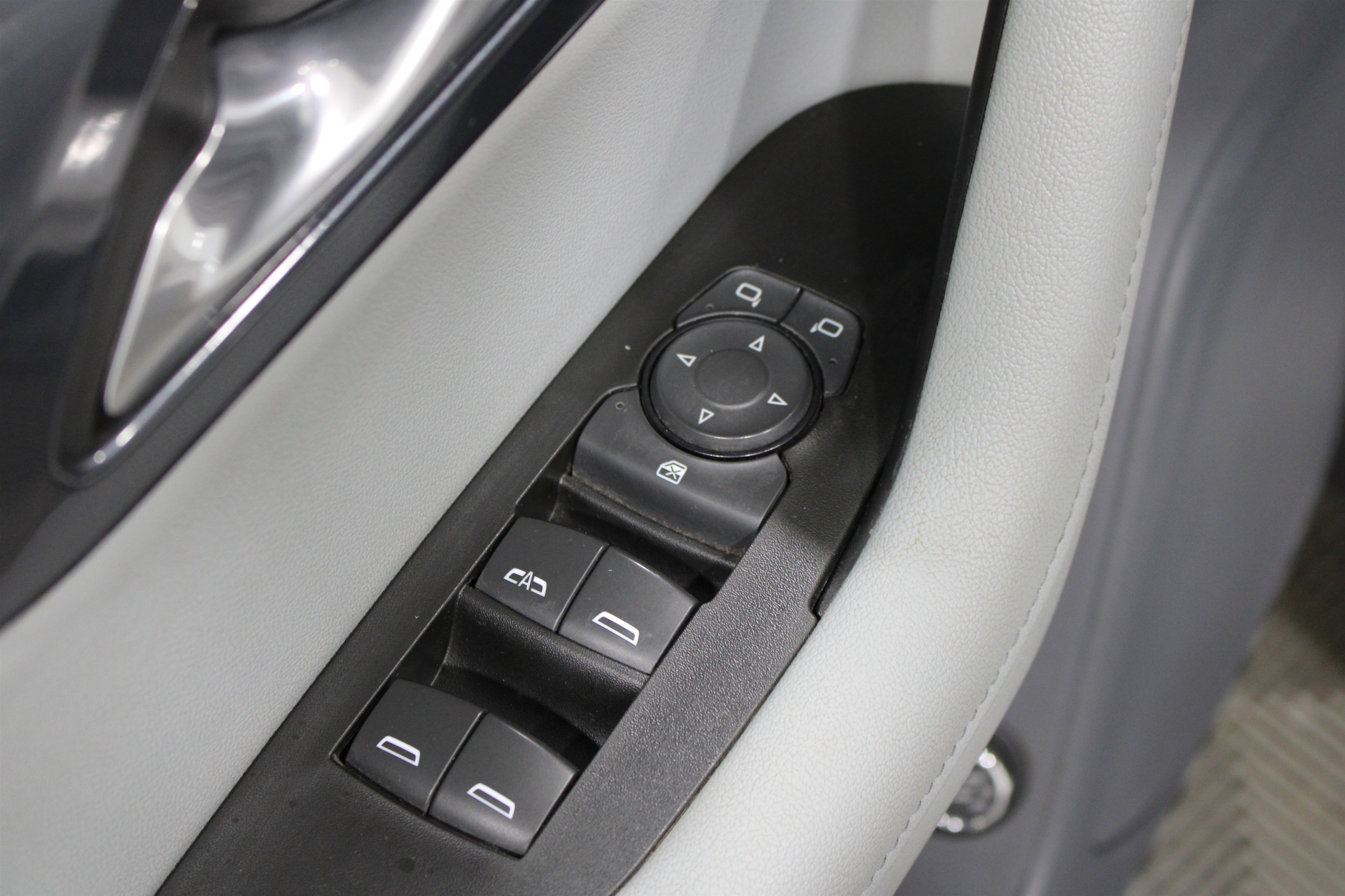 Used 2020 Chevrolet Blazer LT AWD/4WD image 7