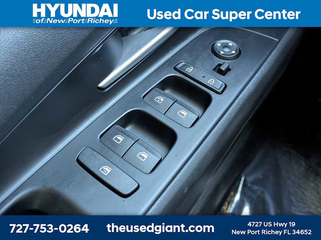 Used 2021 Hyundai Elantra SEL FWD image 23