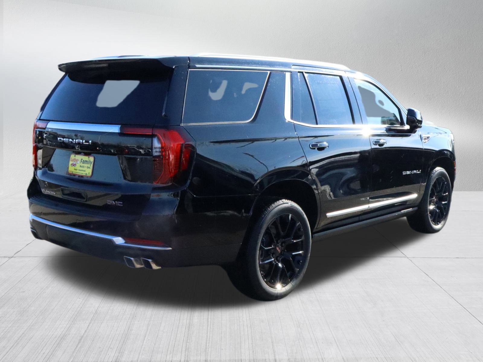 New 2026 GMC Yukon Denali w/ Sun & Power Step Package image 7