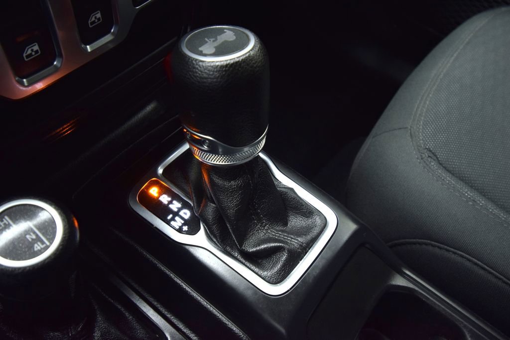 Used 2020 Jeep Wrangler Sport image 22
