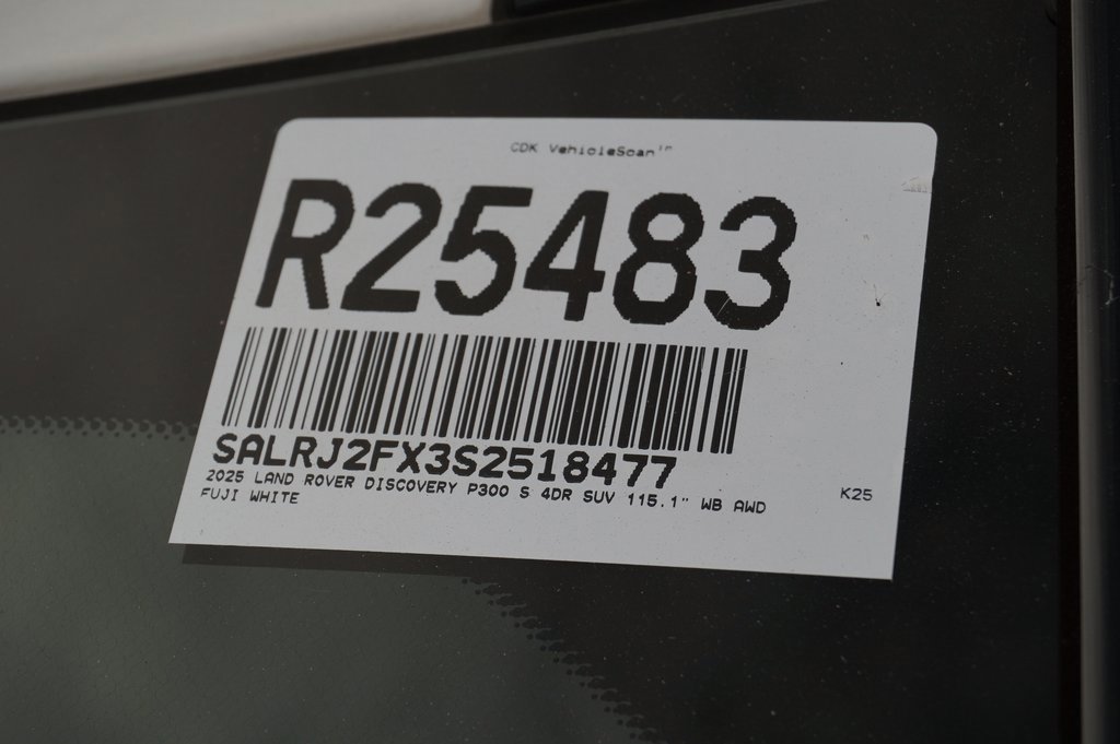 New 2025 Land Rover Discovery S image 33