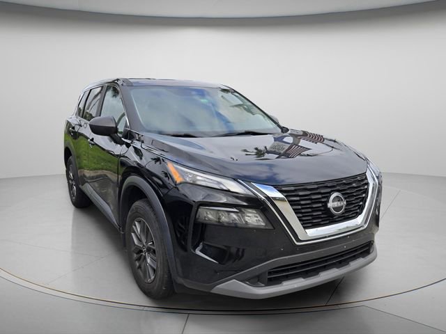 Used 2023 Nissan Rogue S image 4