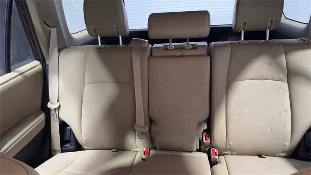 Used 2015 Toyota 4Runner Limited image 29