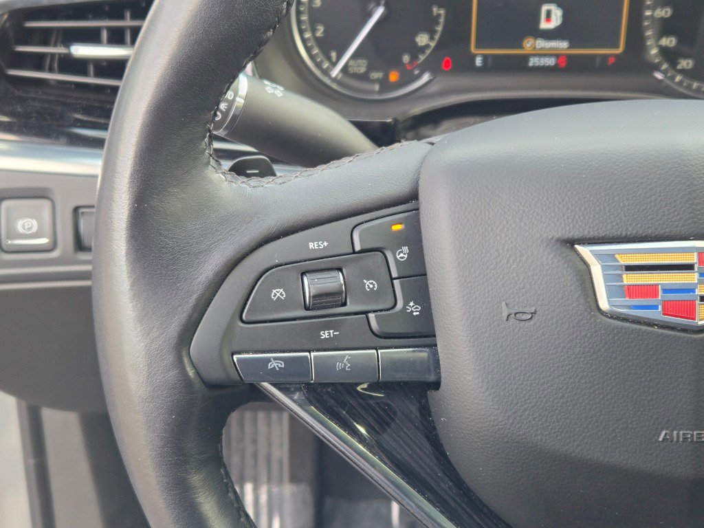 Certified 2025 Cadillac XT6 Premium Luxury FWD image 32