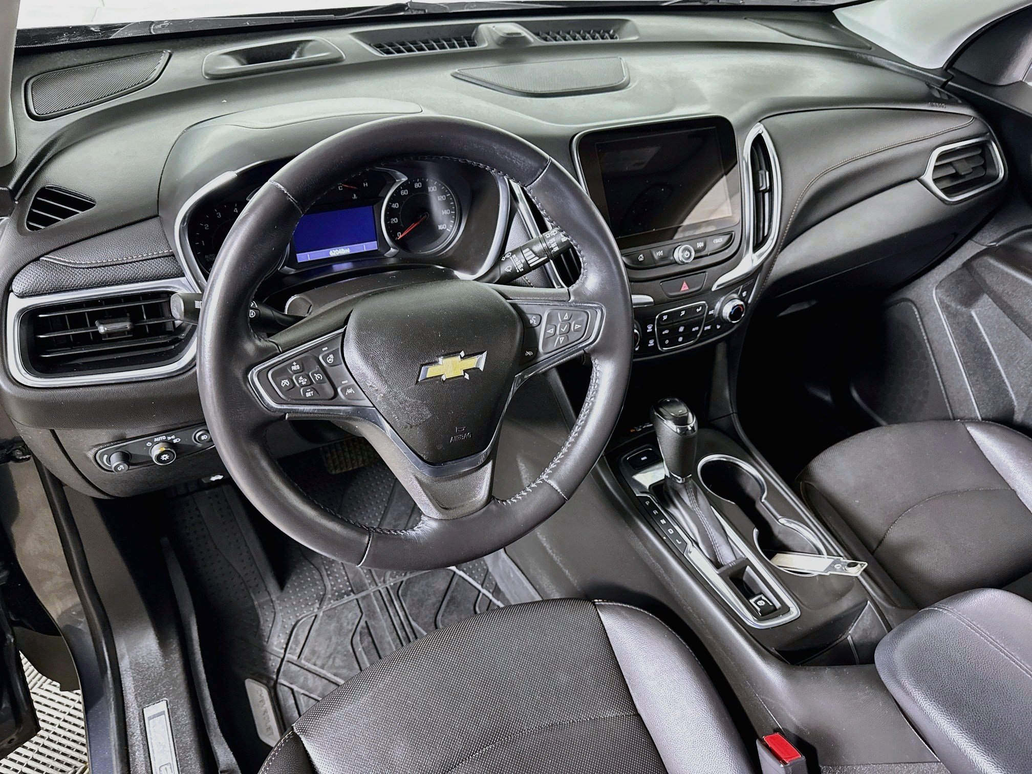 Used 2021 Chevrolet Equinox Premier AWD/4WD image 14