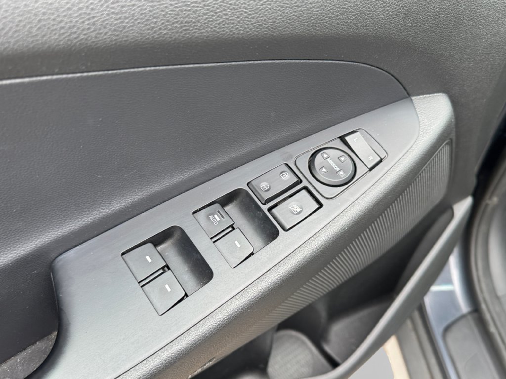 Used 2021 Hyundai Tucson Sport w/ Cargo Package AWD/4WD image 18