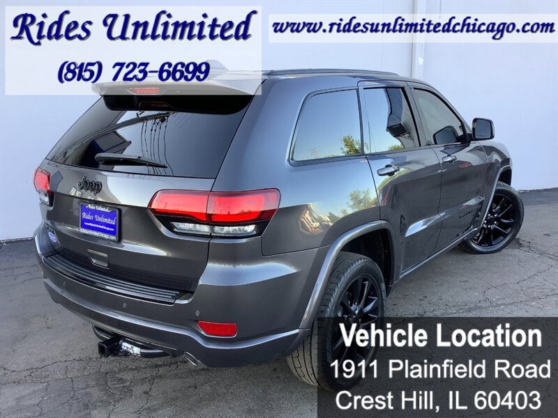 Used 2017 Jeep Grand Cherokee Altitude AWD/4WD image 6