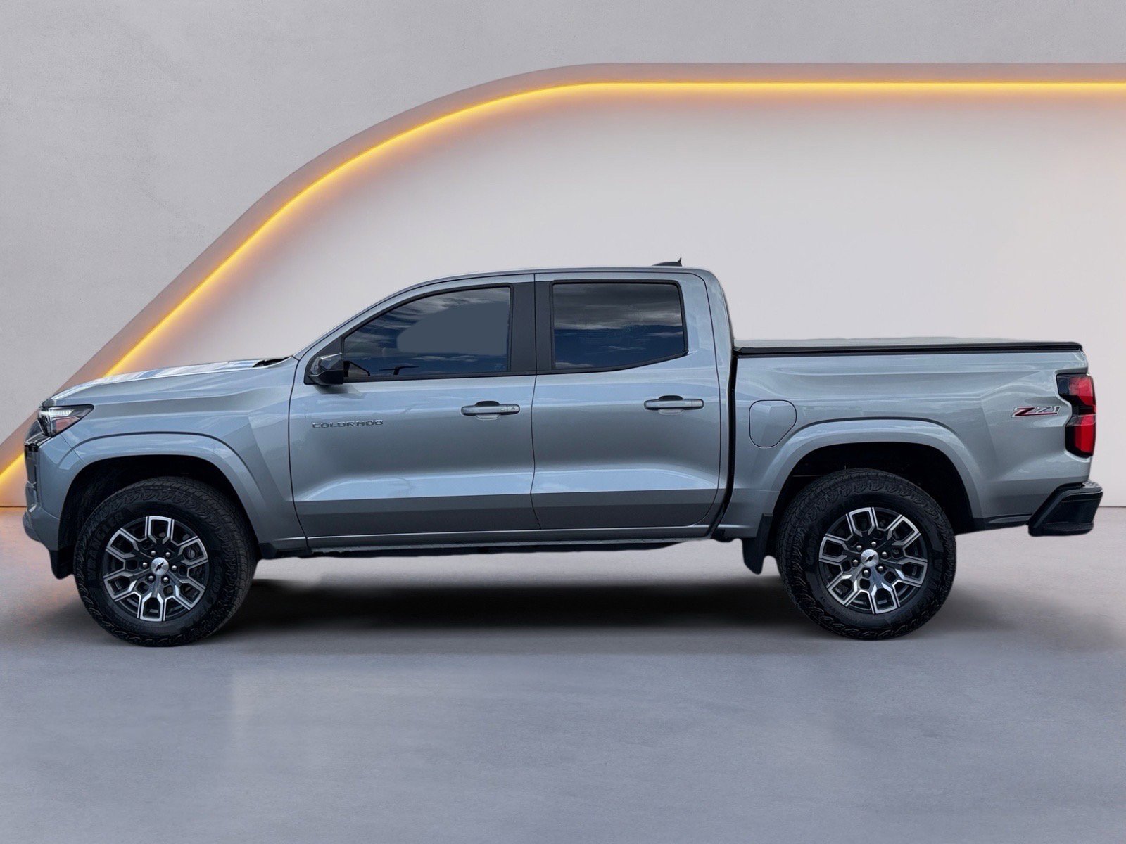Used 2025 Chevrolet Colorado Z71 image 6