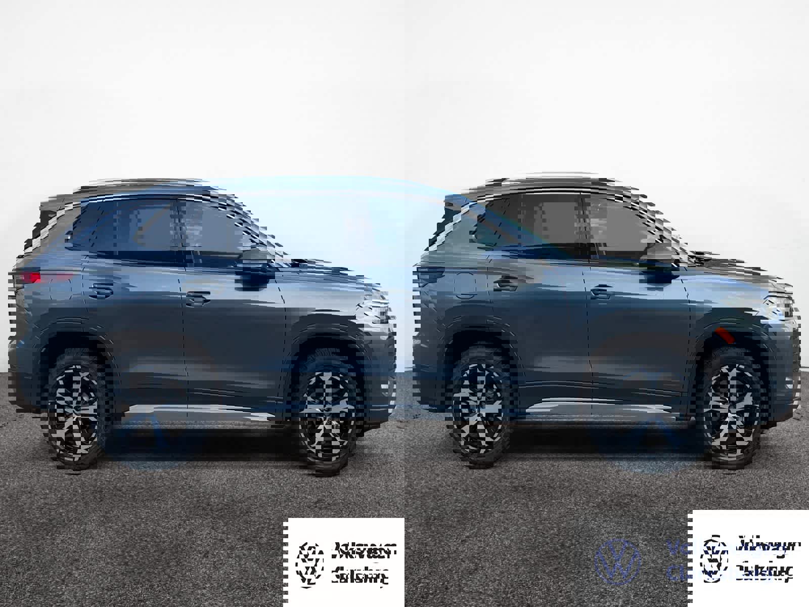 New 2025 Volkswagen Tiguan SE image 6