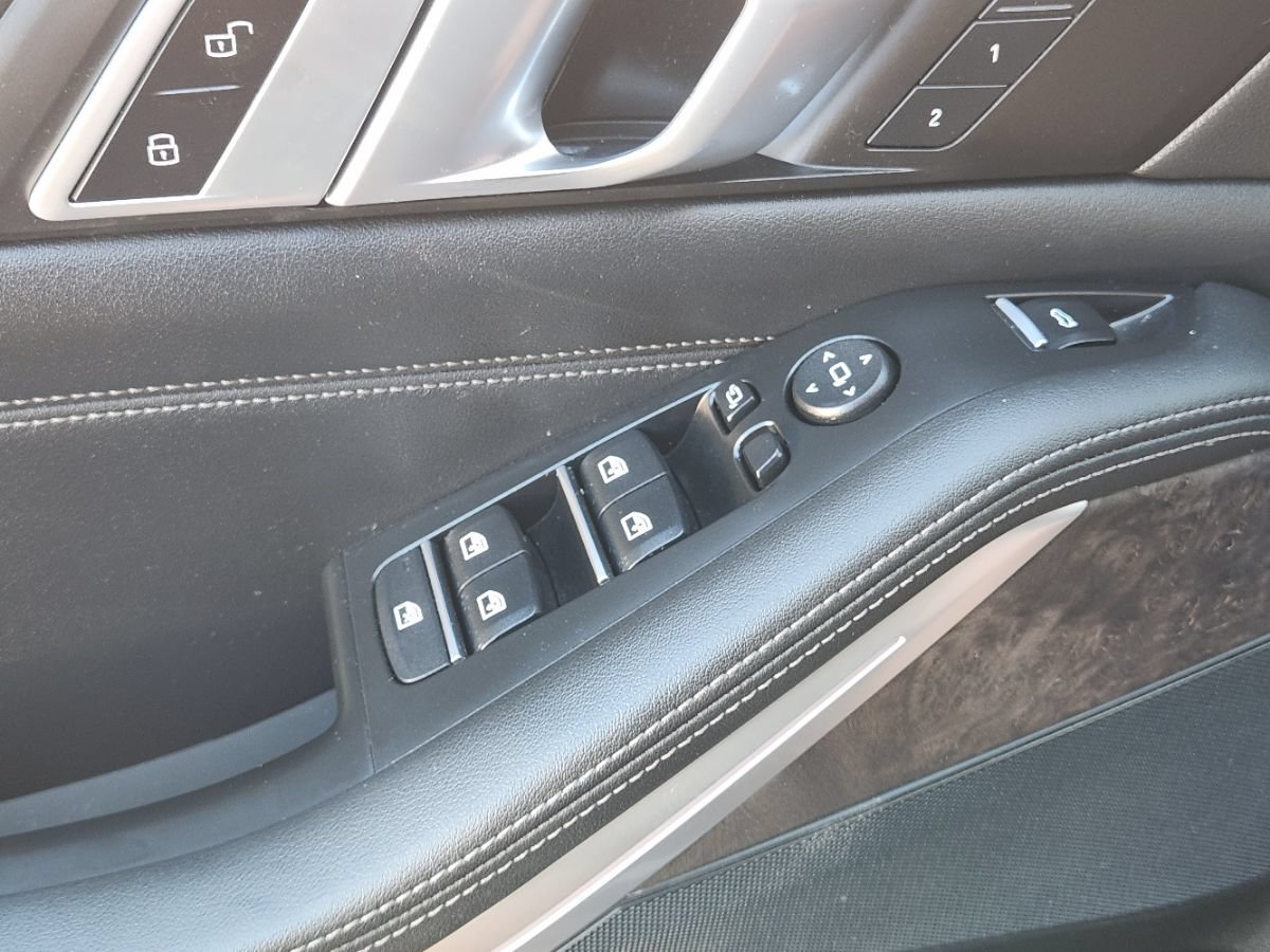 Used 2023 BMW X5 sDrive40i w/ Premium Package RWD image 40