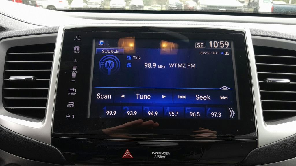 Used 2018 Honda Pilot EX image 25