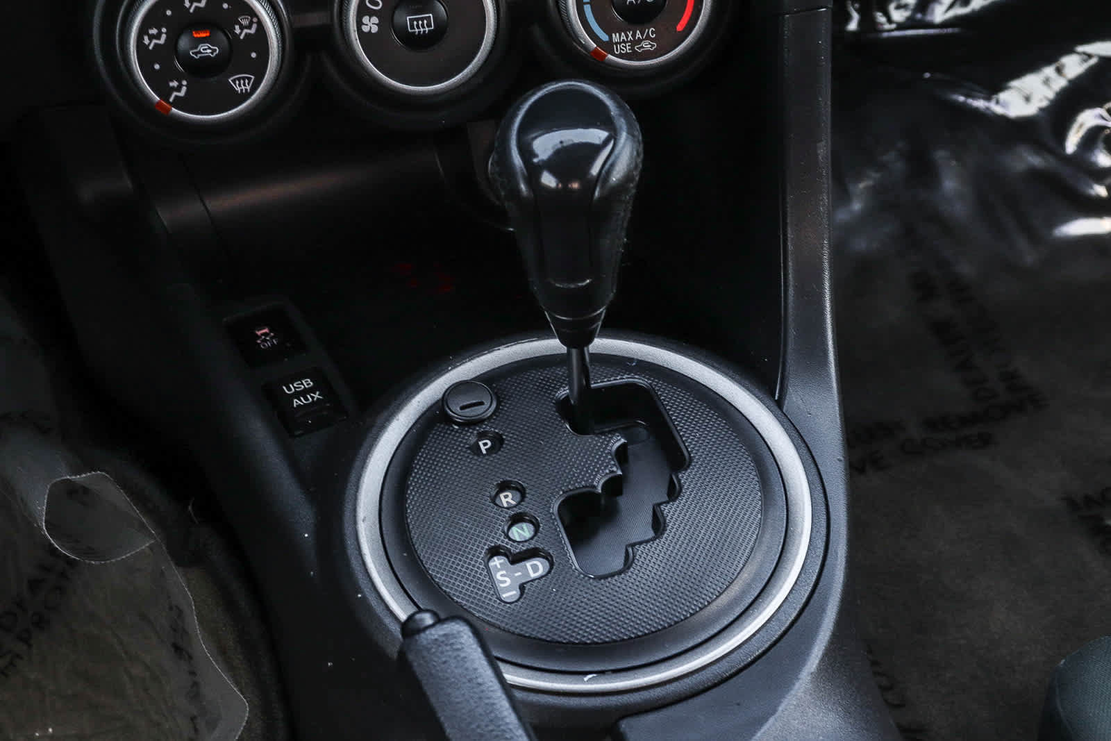 Used 2013 Scion tC FWD image 23