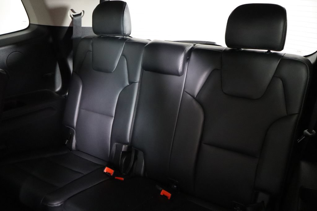 Used 2024 Kia Telluride LX FWD image 17