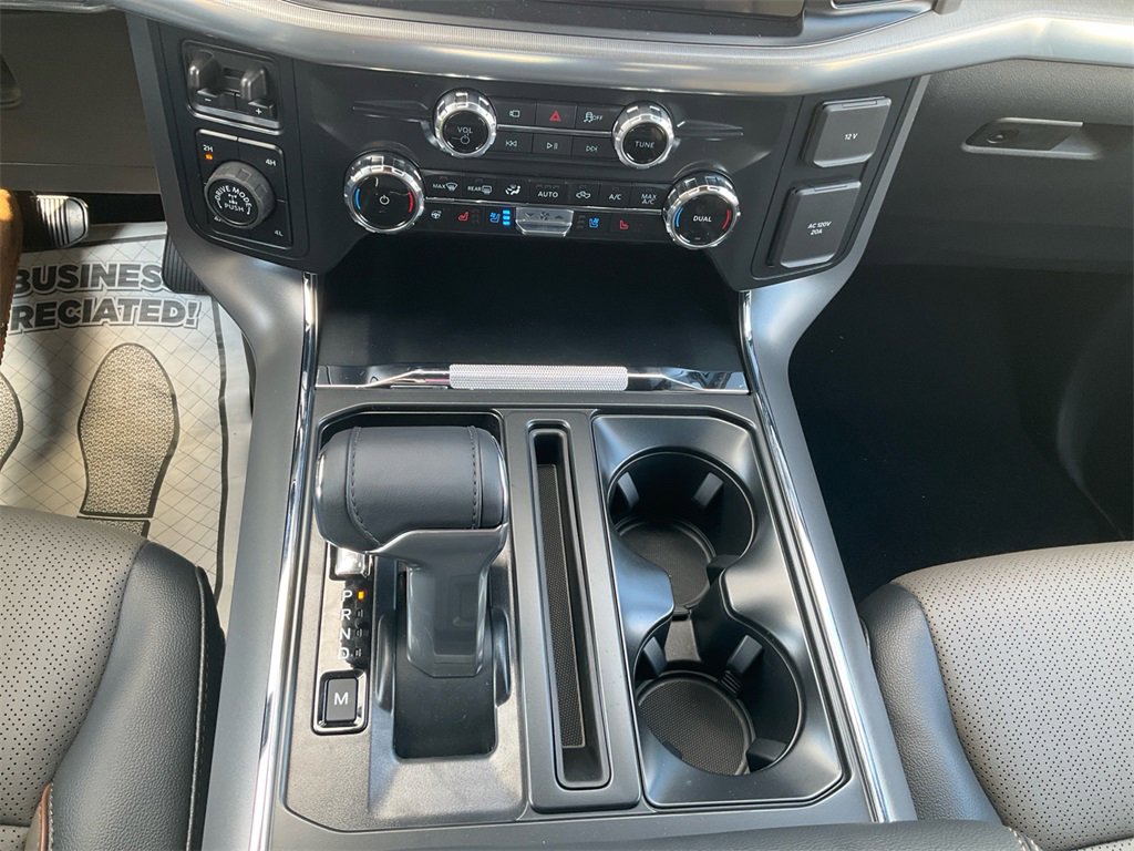 New 2025 Ford F150 Lariat w/ Equipment Group 501A Mid image 19