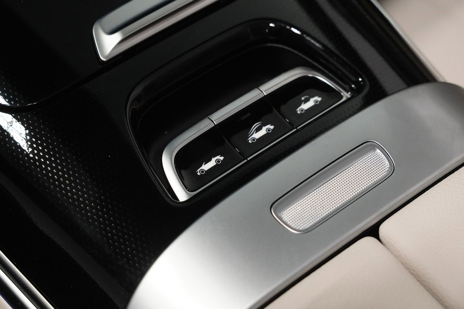 New 2026 Mercedes-Benz CLE 53 AMG 4MATIC Cabriolet image 34