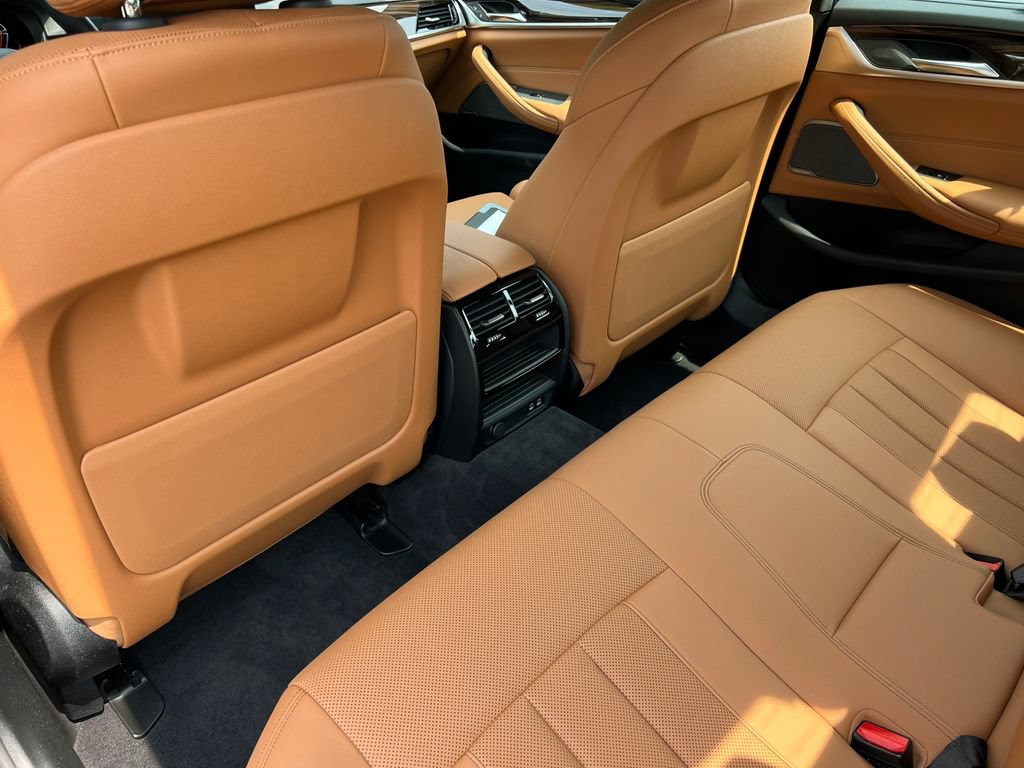 Used 2021 BMW 540i xDrive w/ Premium Package AWD/4WD image 40