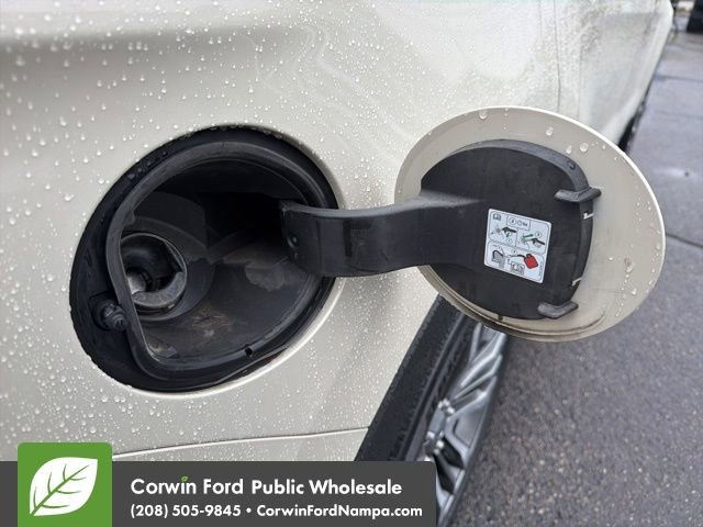 Used 2018 Ford Explorer Platinum image 10