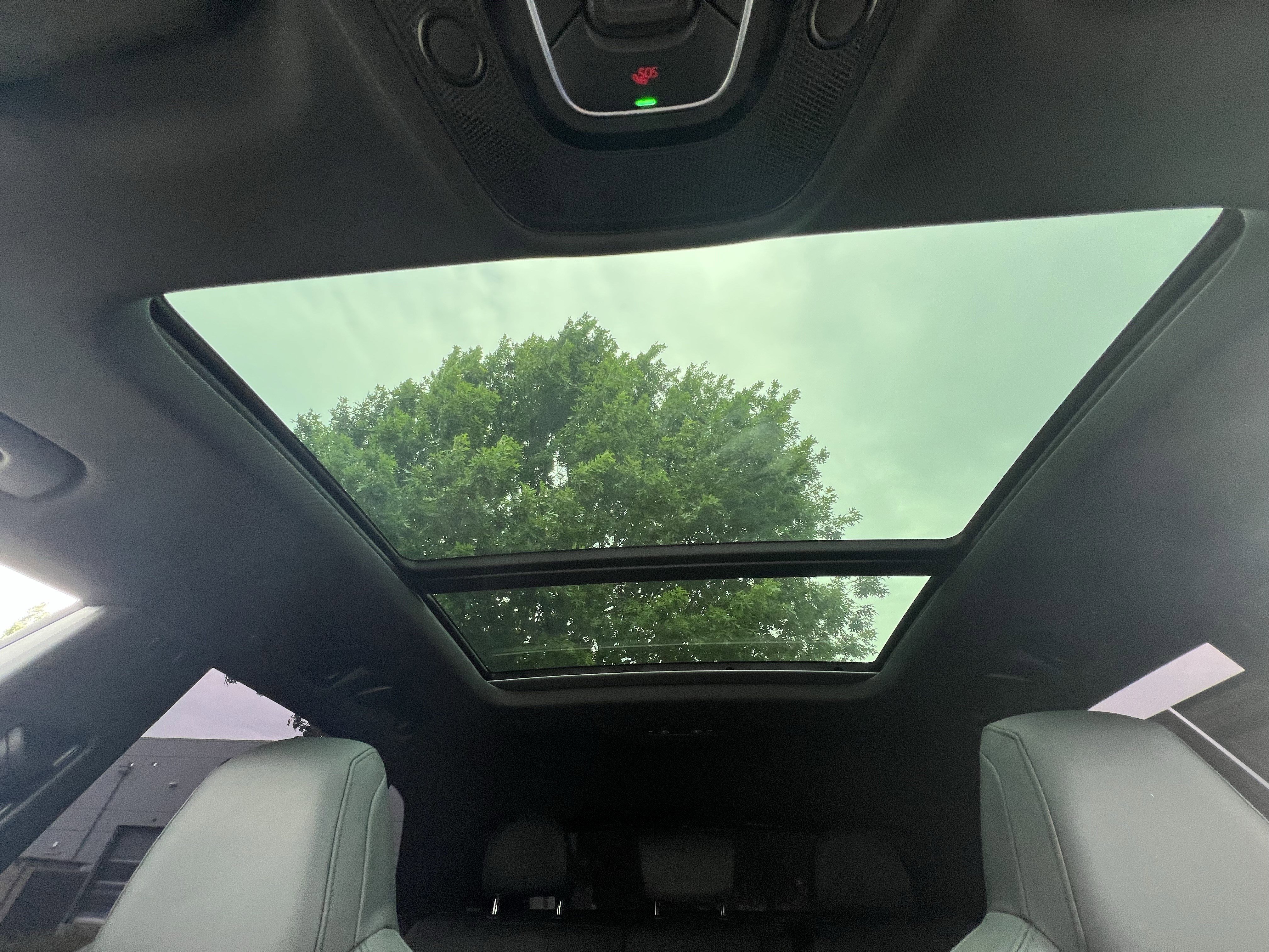 Certified 2025 Audi RS Q8 performance AWD/4WD image 28
