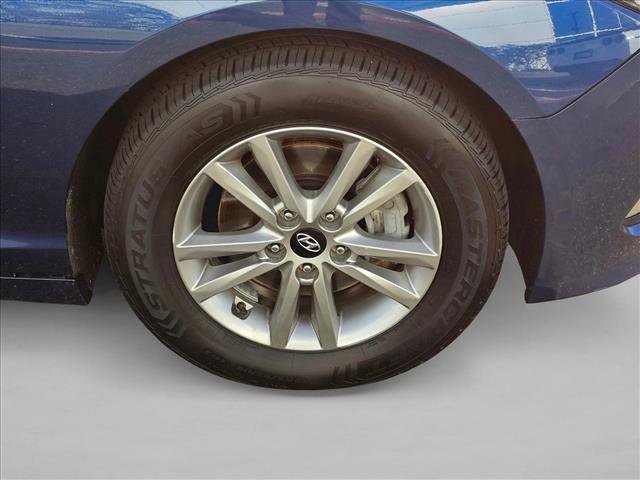 Used 2015 Hyundai Sonata SE image 9
