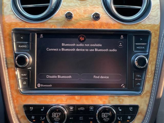 Used 2018 Bentley Bentayga Onyx Edition AWD/4WD image 30