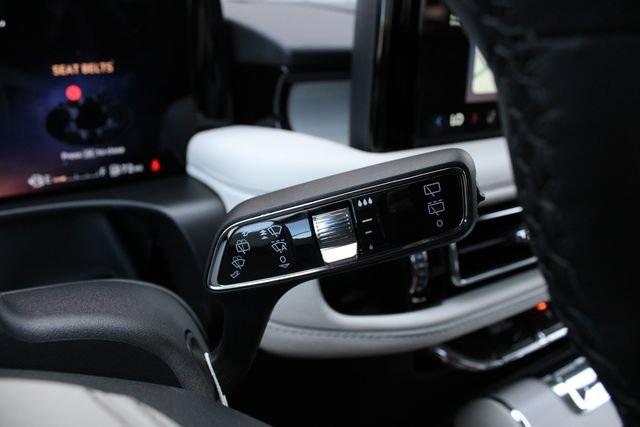 New 2026 Lincoln Aviator Reserve AWD/4WD image 13