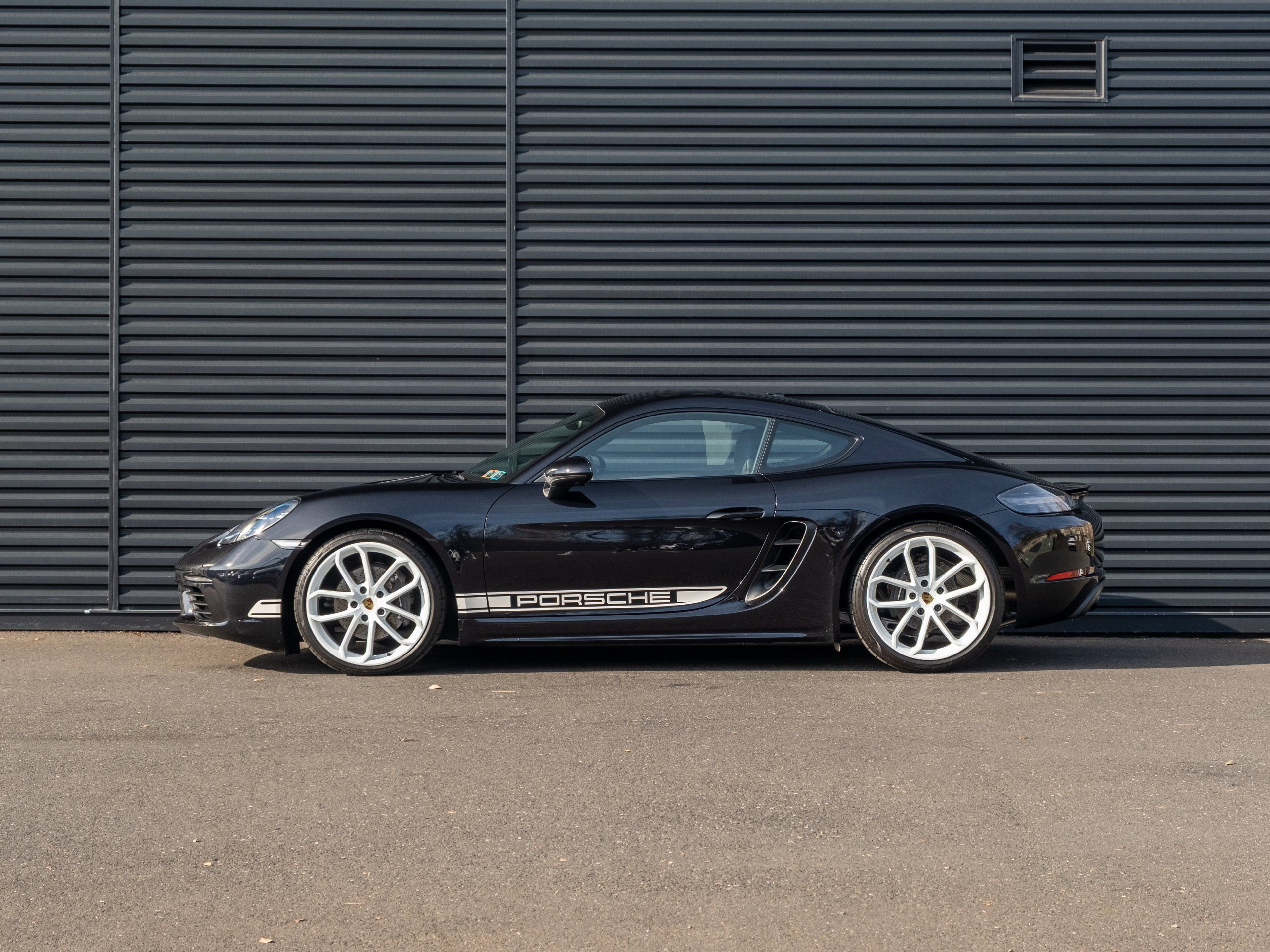 Certified 2024 Porsche 718 Cayman image 2