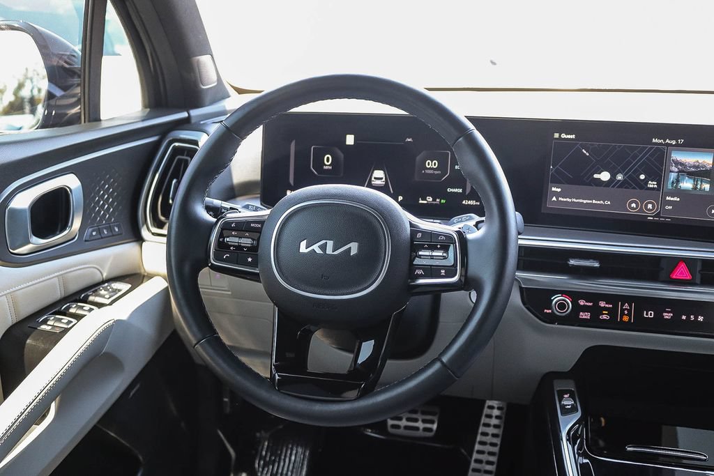 Certified 2025 Kia Sorento SX Prestige AWD/4WD image 15