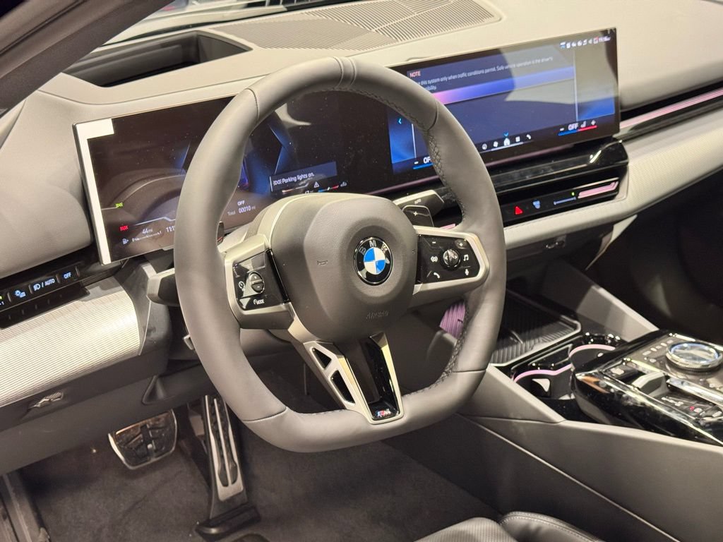 Used 2026 BMW 530i xDrive w/ M Sport Package AWD/4WD image 12