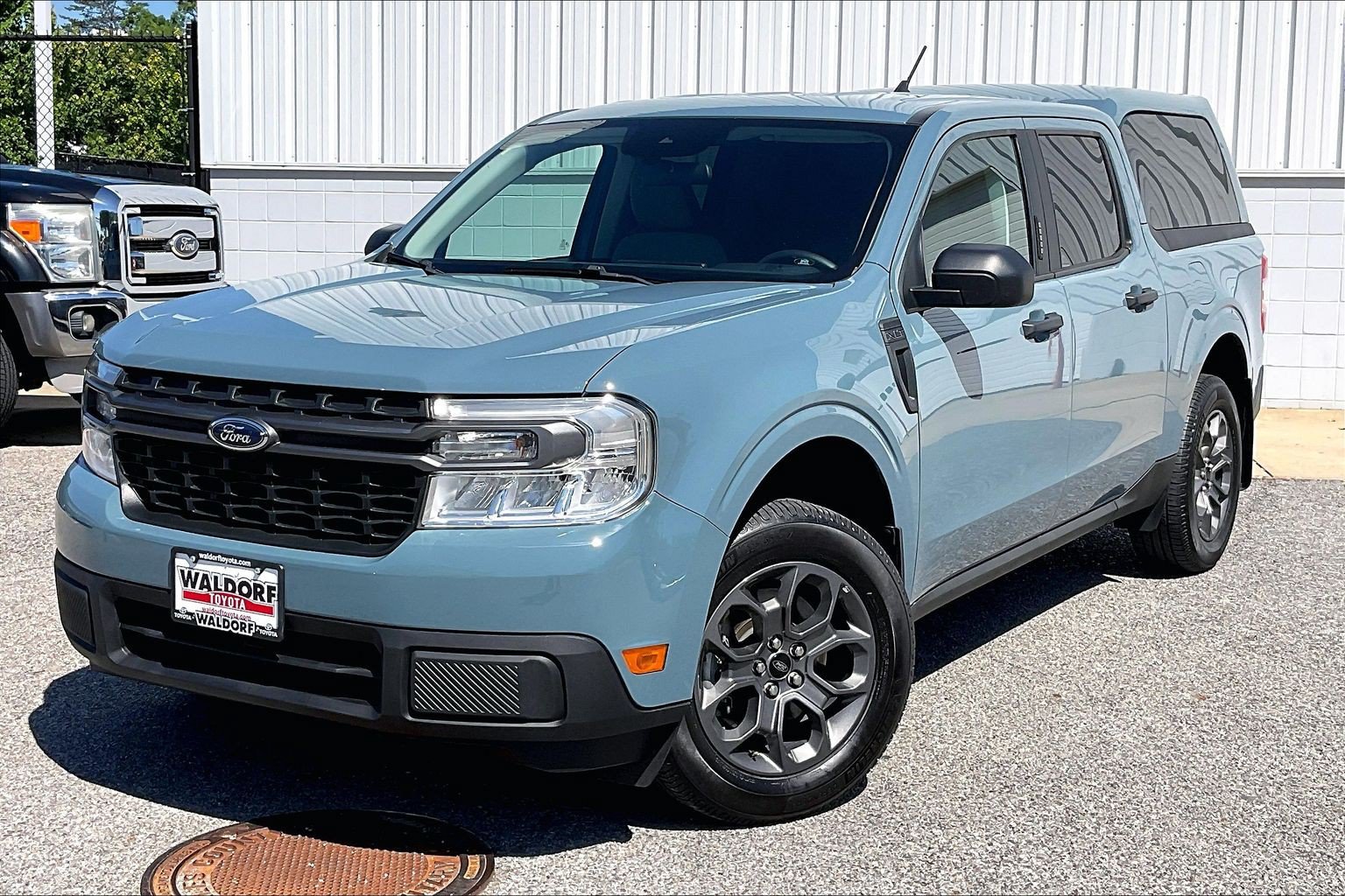 Used 2022 Ford Maverick XLT FWD image 2