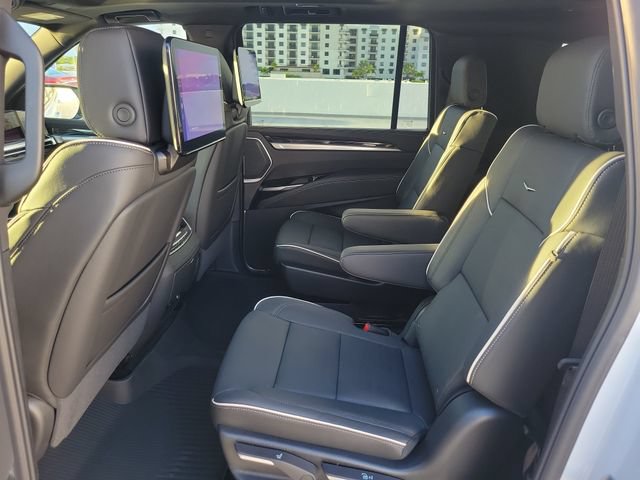 New 2026 Cadillac Escalade ESV Sport w/ Touring Package AWD/4WD image 12
