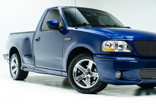 Used 2003 Ford F150 Lightning RWD image 3
