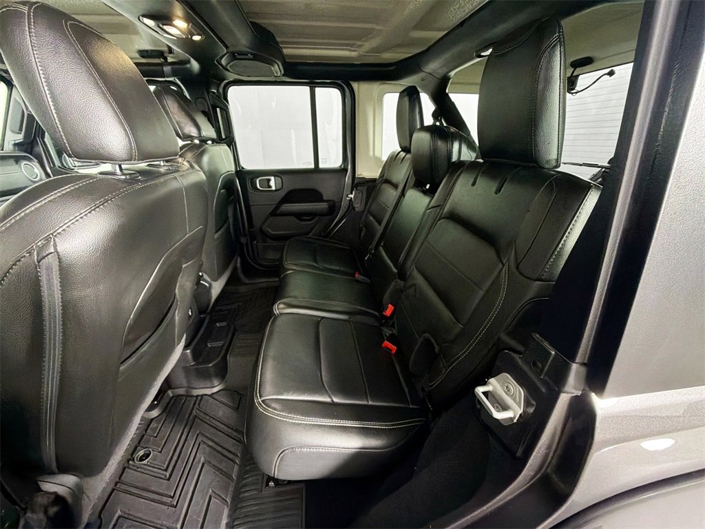 Used 2022 Jeep Wrangler Unlimited Sahara w/ Cold Weather Group image 25