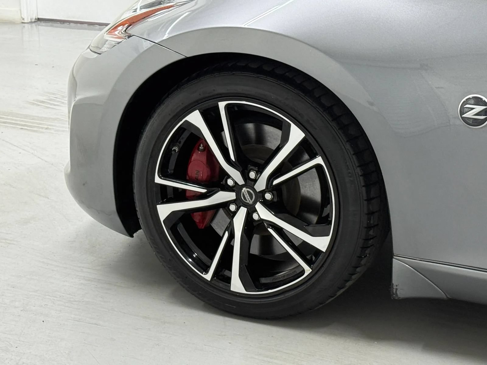 Used 2019 Nissan 370Z Touring Sport RWD image 28