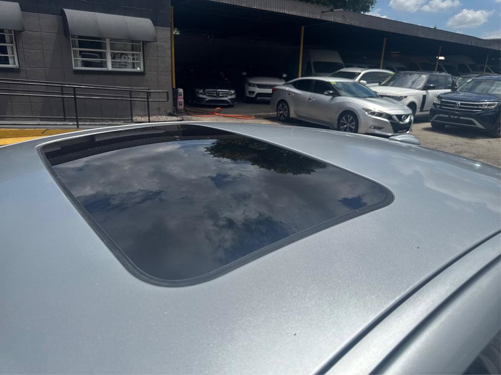 Used 2011 Jaguar XF RWD image 10