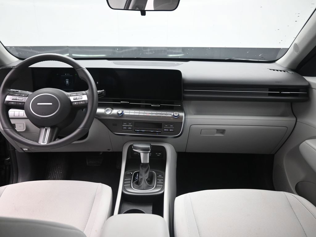 Used 2025 Hyundai Kona SEL image 28