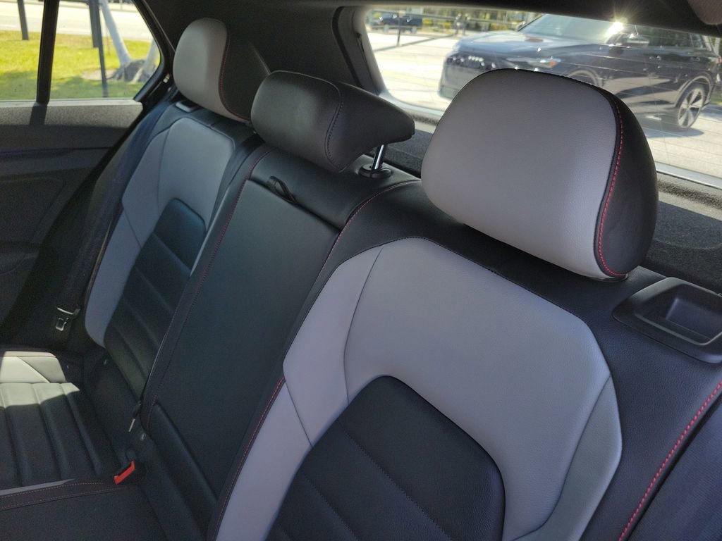 Used 2024 Volkswagen GTI Autobahn FWD image 26