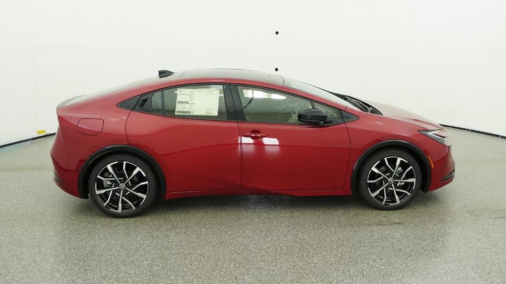 New 2026 Toyota Prius Plug-In Hybrid FWD image 2