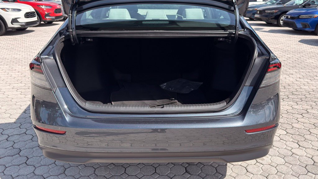 Certified 2024 Honda Accord EX image 18