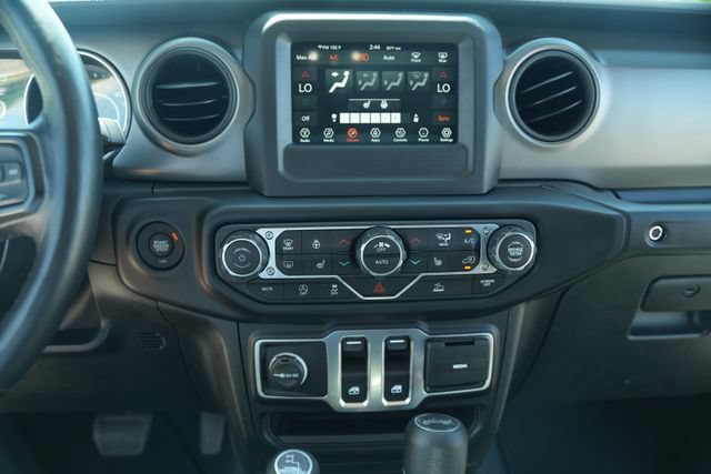 Used 2022 Jeep Wrangler Sport AWD/4WD image 22