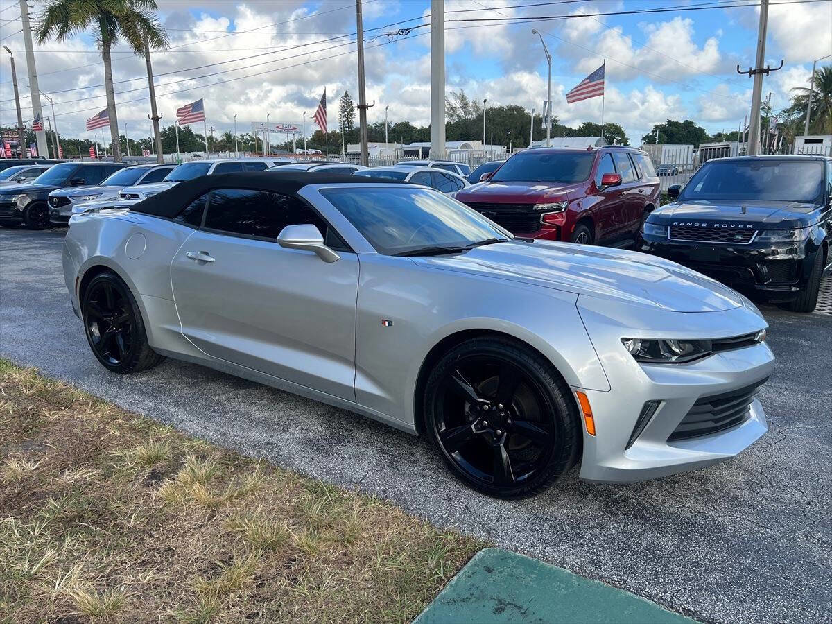 Used 2017 Chevrolet Camaro LT image 4