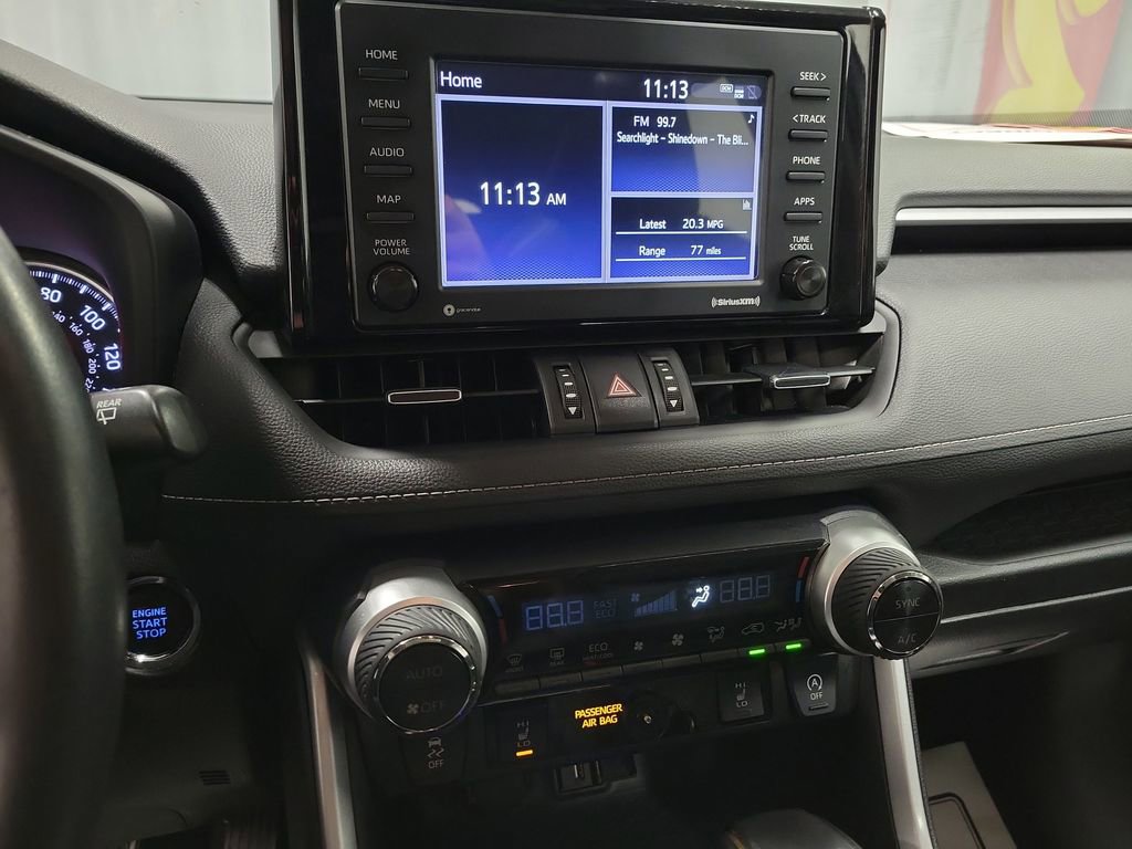 Used 2021 Toyota RAV4 XLE Premium image 14