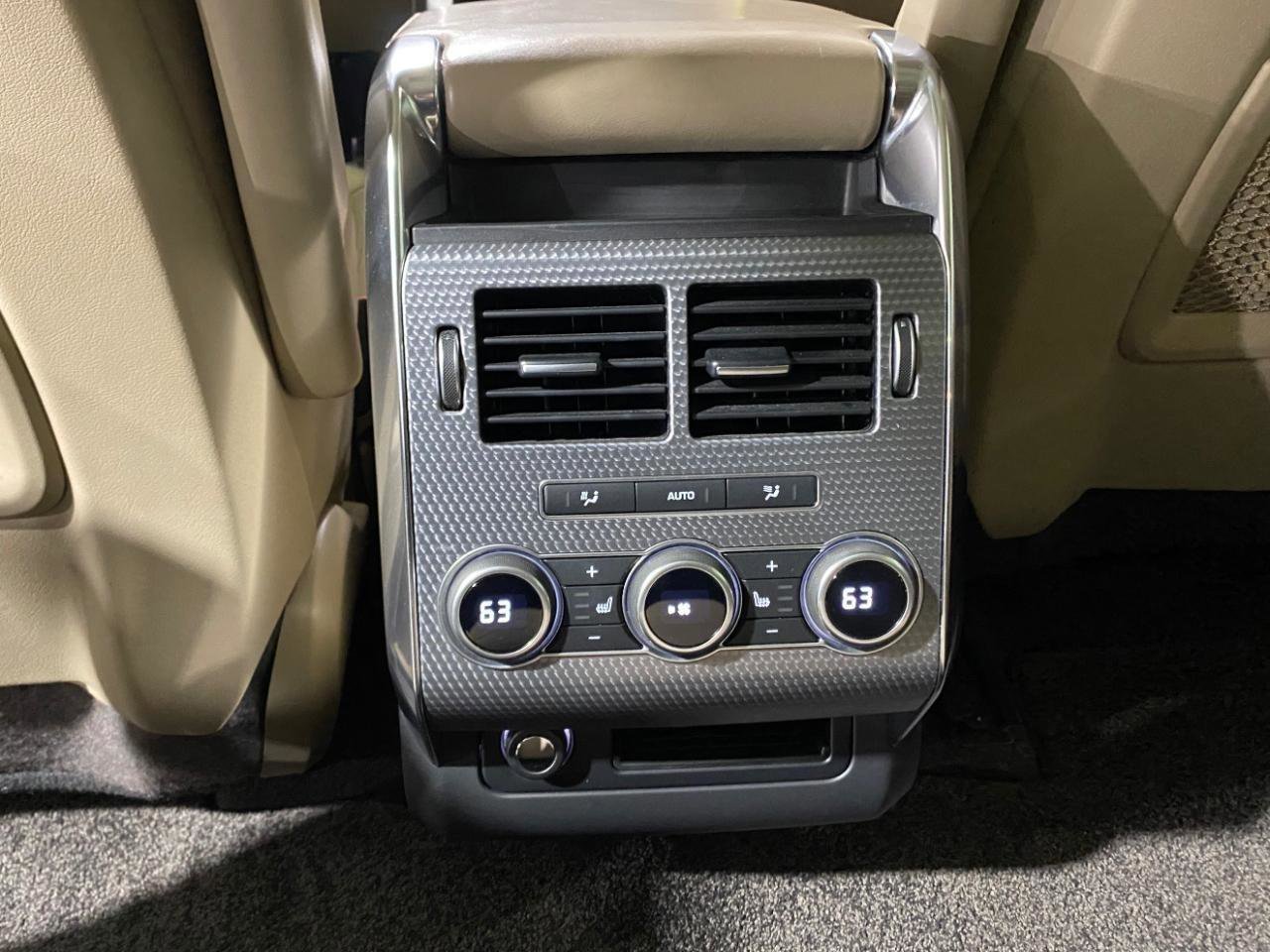 Used 2017 Land Rover Range Rover Sport HSE Dynamic image 15