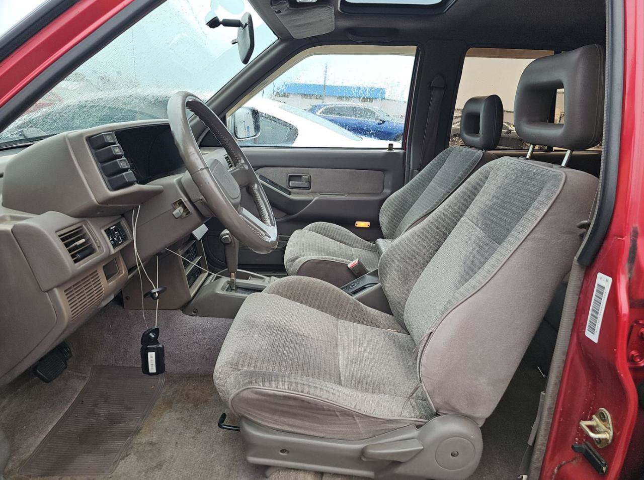 Used 1994 Isuzu Rodeo LS RWD image 10