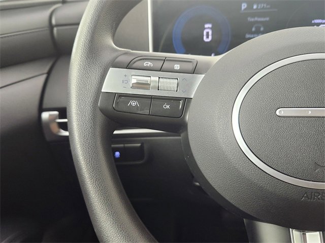 Certified 2025 Hyundai Santa Cruz SEL image 17