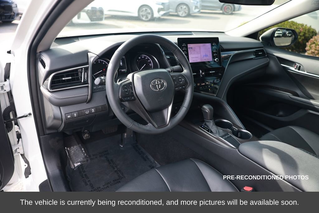 Used 2024 Toyota Camry SE image 15