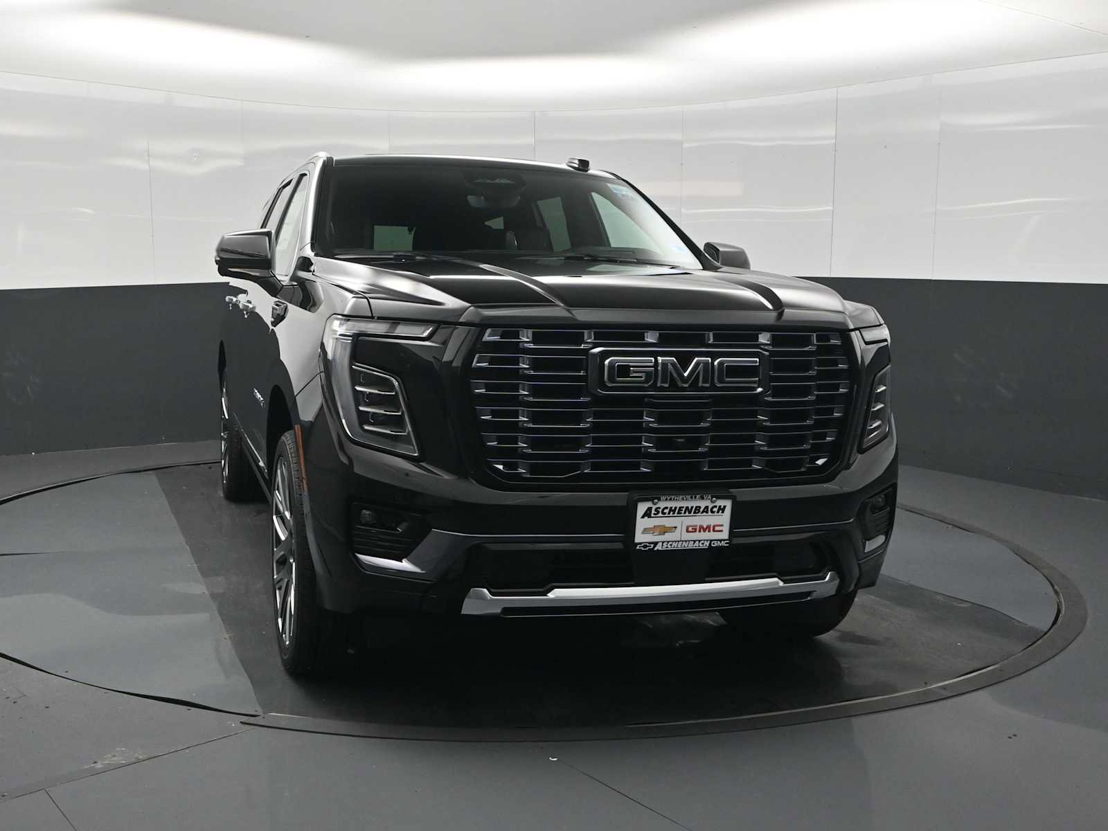 New 2027 GMC Yukon Denali Ultimate AWD/4WD image 3