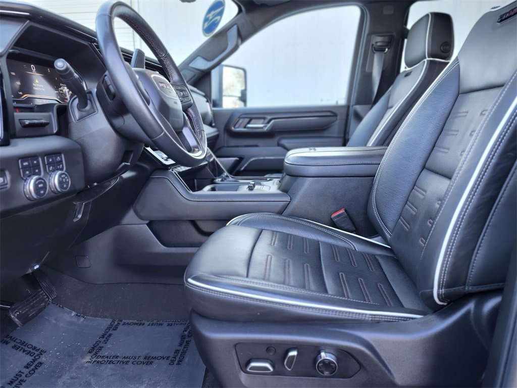 Used 2024 GMC Sierra 2500 AT4X image 16