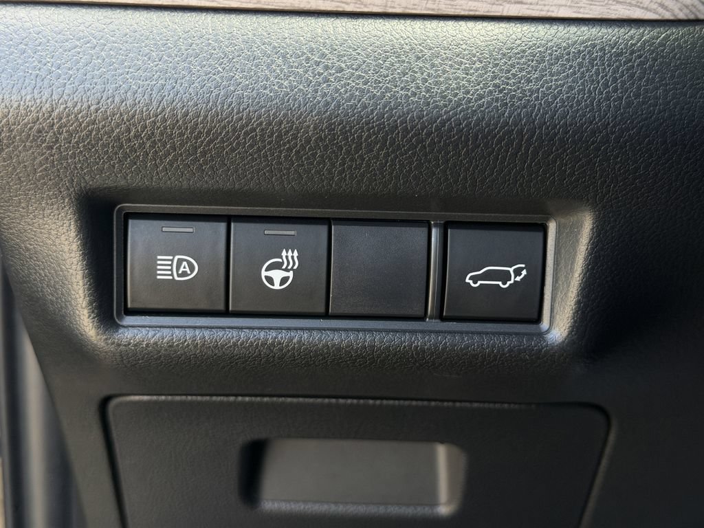 Used 2024 Toyota Grand Highlander FWD image 23