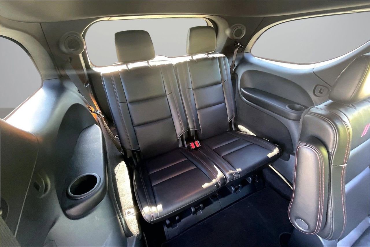 Used 2022 Dodge Durango R/T w/ Blacktop Package AWD/4WD image 27