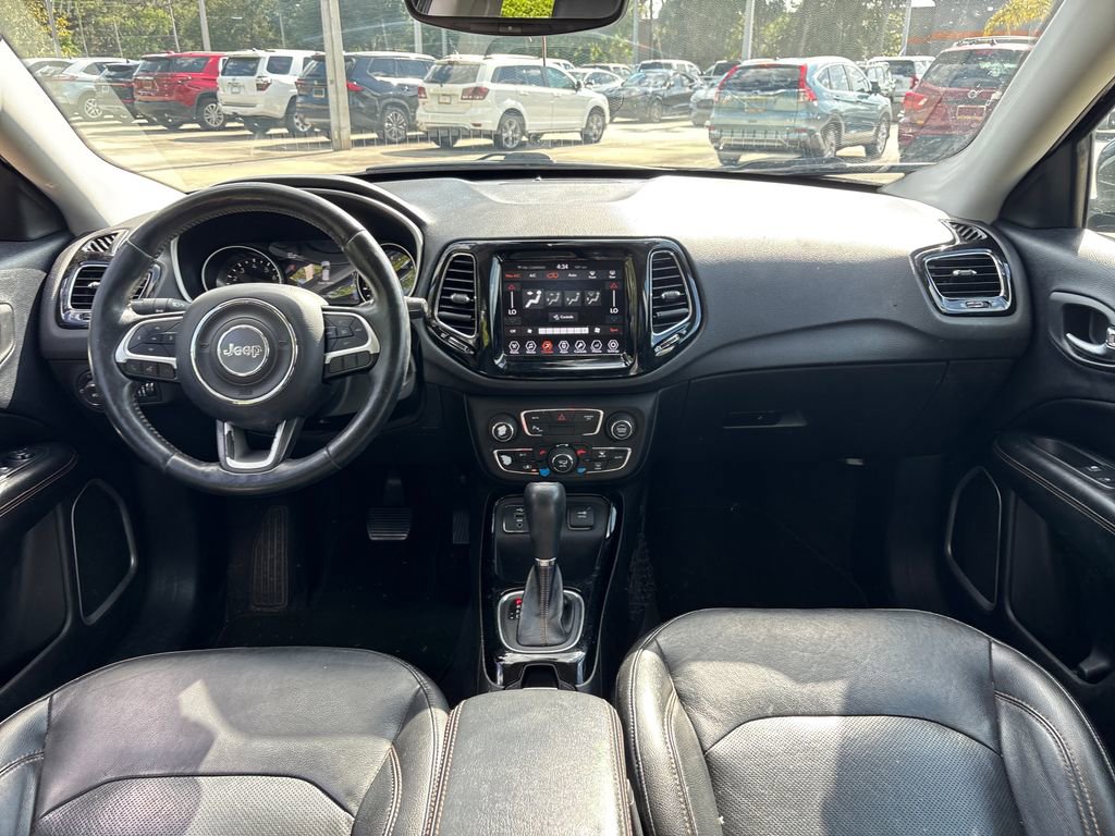 Used 2018 Jeep Compass Limited w/ Safe & Security Group FWD image 8